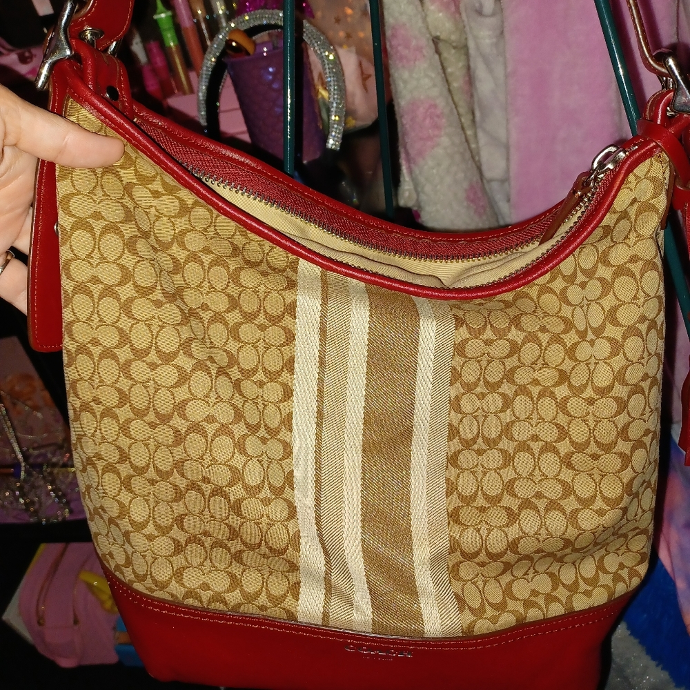 Coach purse - Picture 2 of 9